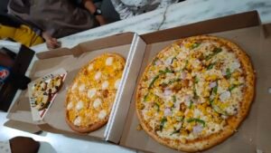 La Pino’z Pizza – Bhayli, Vadodara 3